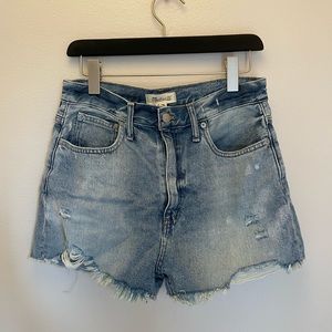 LIKE NEW Madewell The Mom Jean Short Distressed